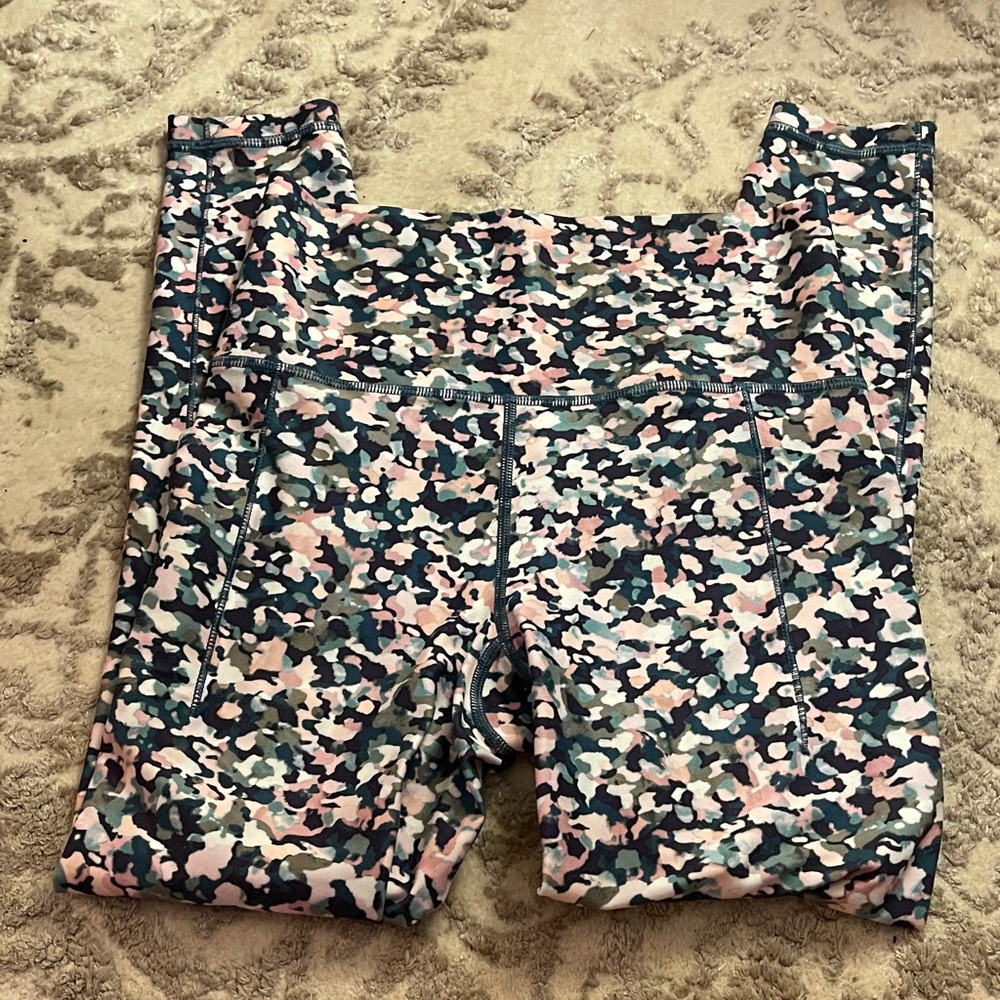 Athleta Salutation Stash Pocket II printed 7/8 tight size XS  pink,green,navy